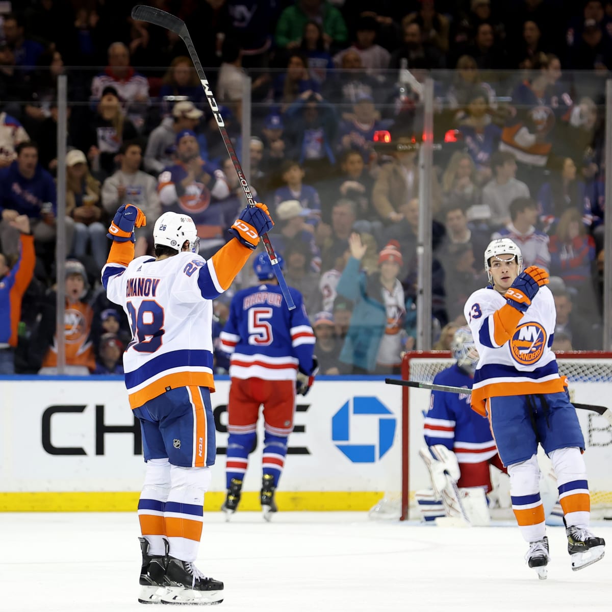 Source: Isles to play Rangers at MetLife Stadium - Newsday