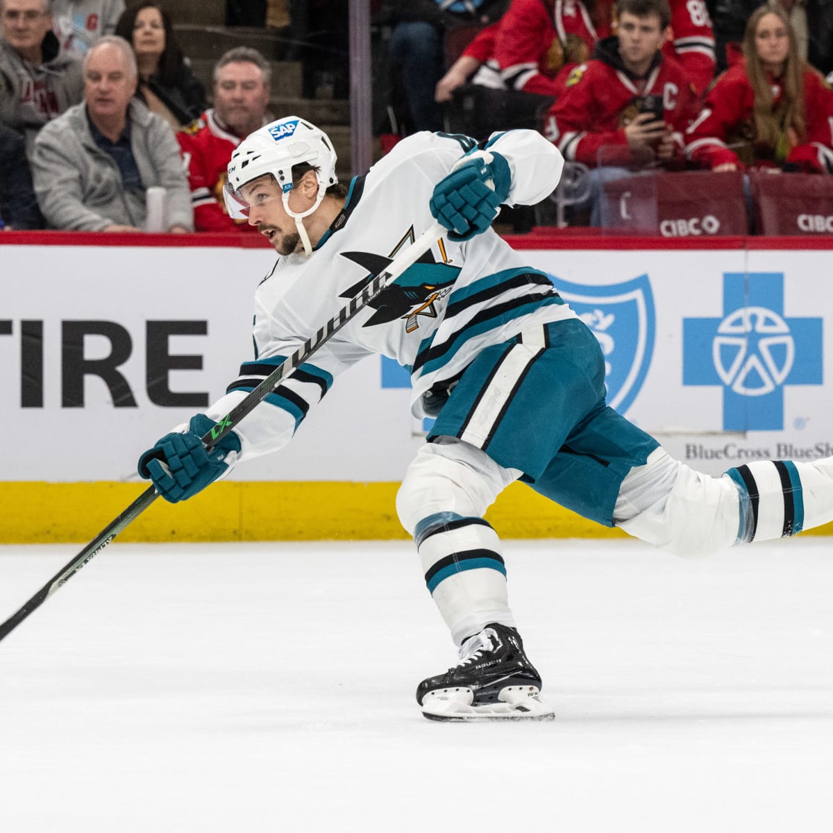 As trade rumors swirl, Sharks' Erik Karlsson has another epic game, Sports