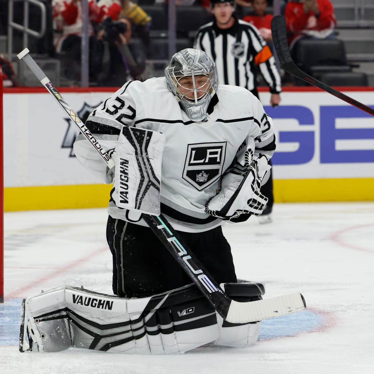 t hold on to their two-goal lead, as the Los Angeles Kings clinched