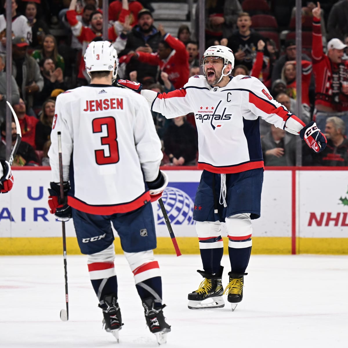 Alex Ovechkin nets hat-trick to become just the third NHL player ever to  score 800 goals