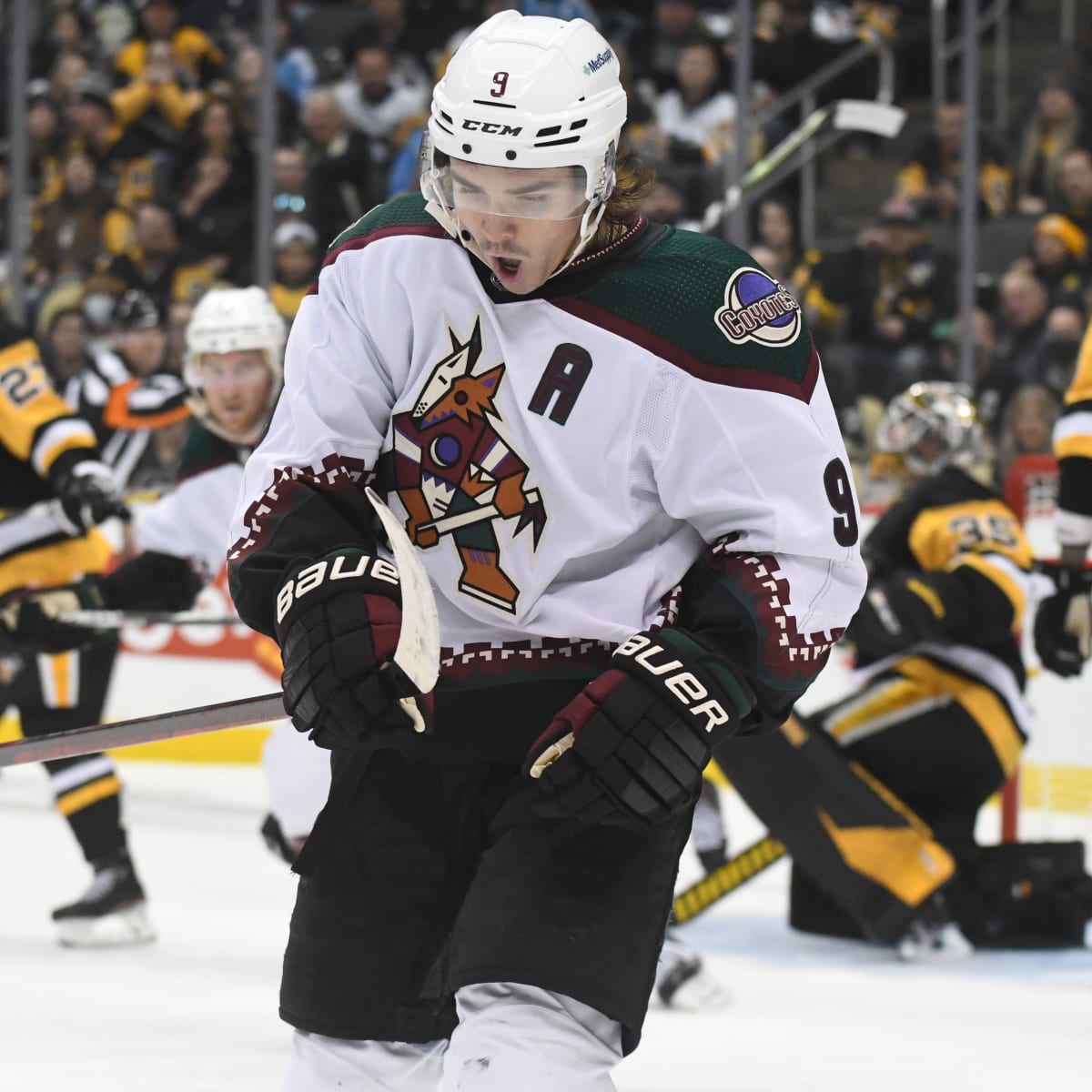 Coyotes' Clayton Keller wins NHL Rookie of the Month for October