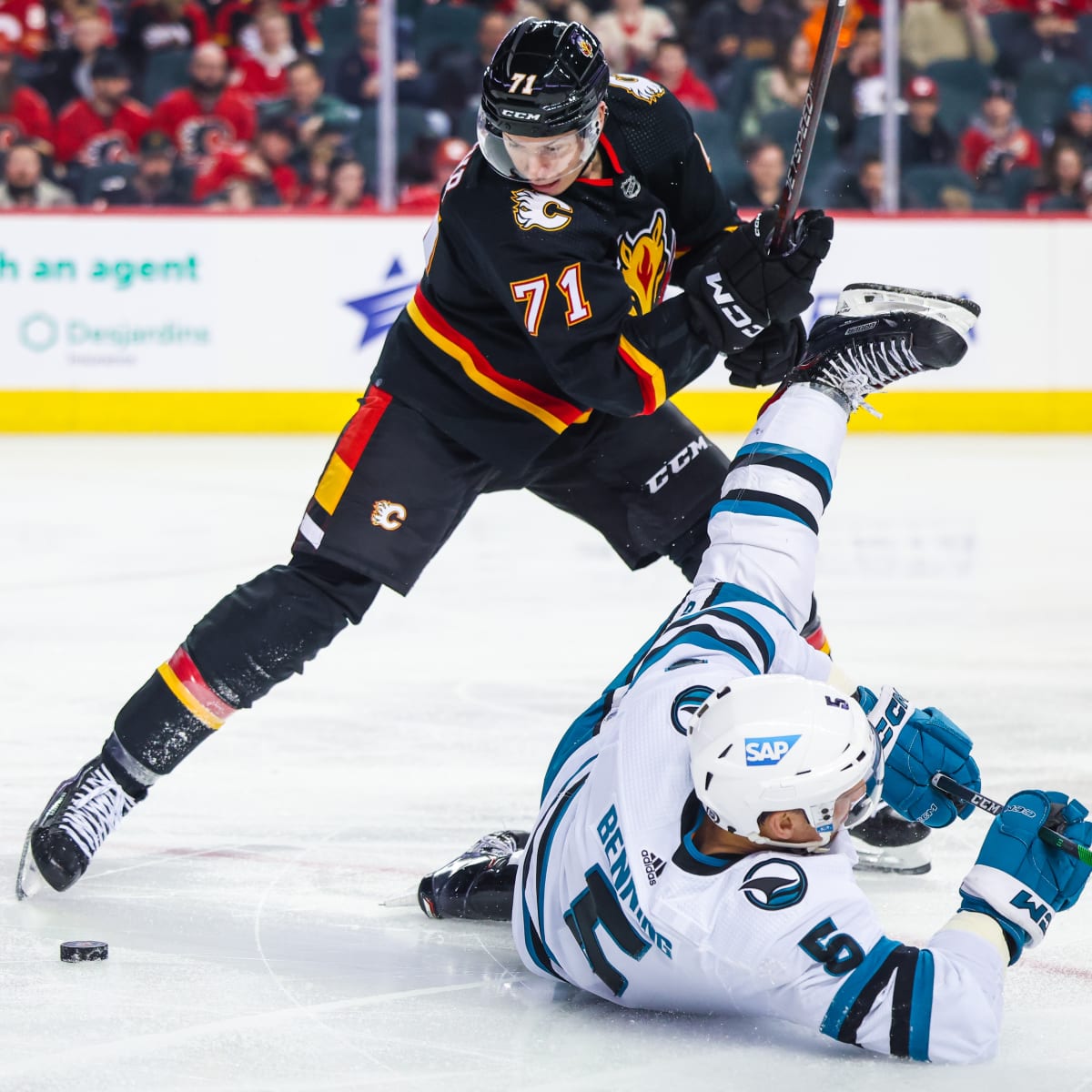 Toffoli's two-goal effort leads Flames in 5-3 win over Sharks