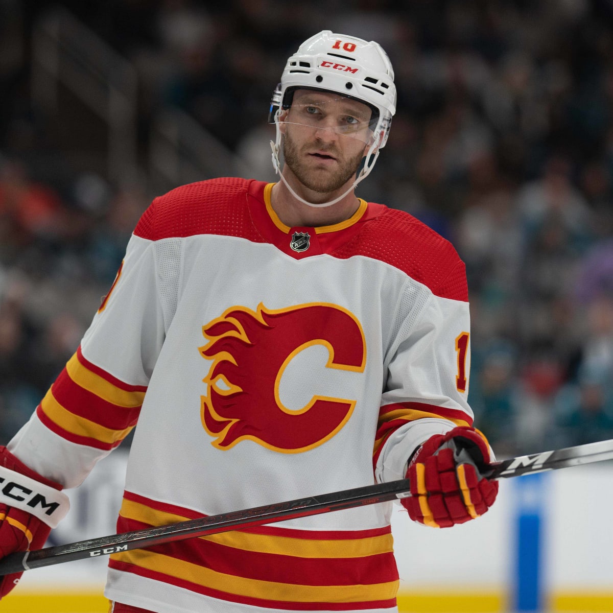 Jonathan Huberdeau gets a new number with Calgary Flames