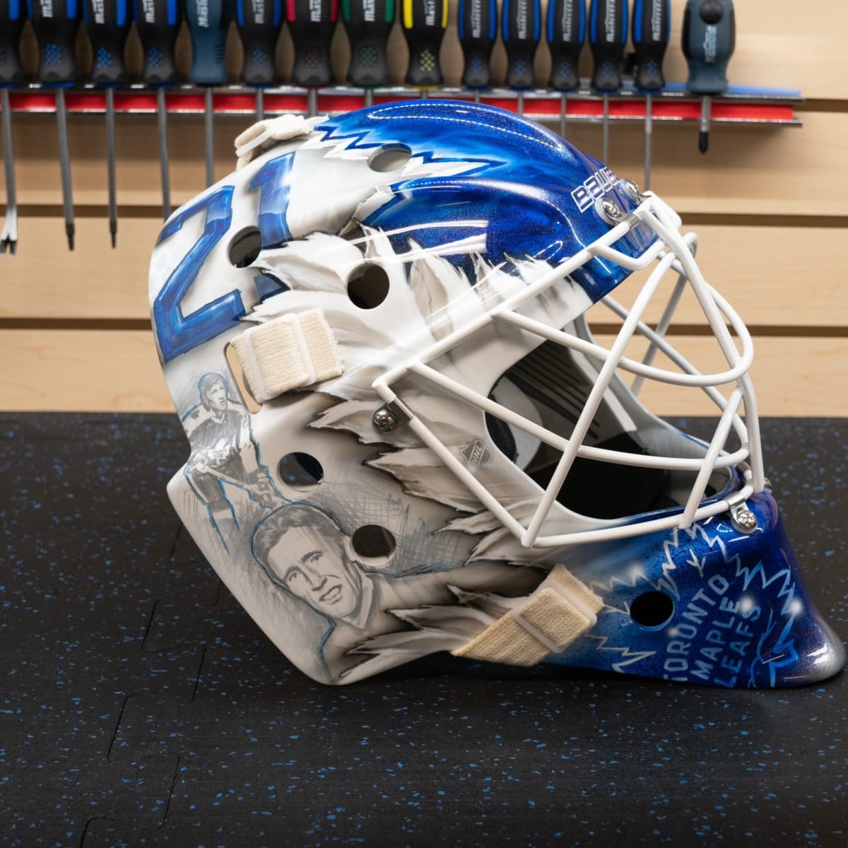 Toronto maple leafs goalie mask  Goalie mask, Goalie, Hockey goalie