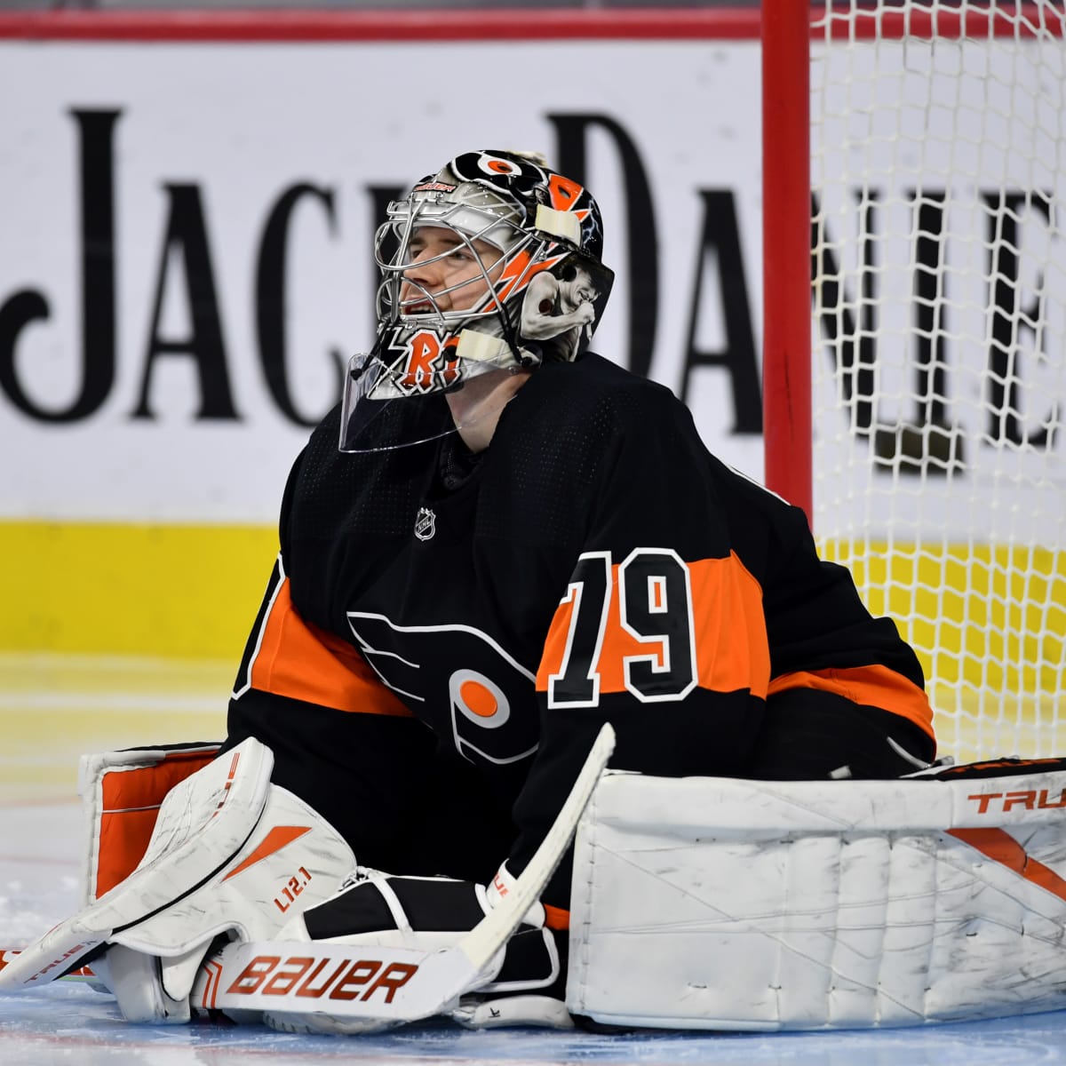 Alain Vigneault makes notable lineup changes as Flyers face Bruins; Carter  Hart getting another start