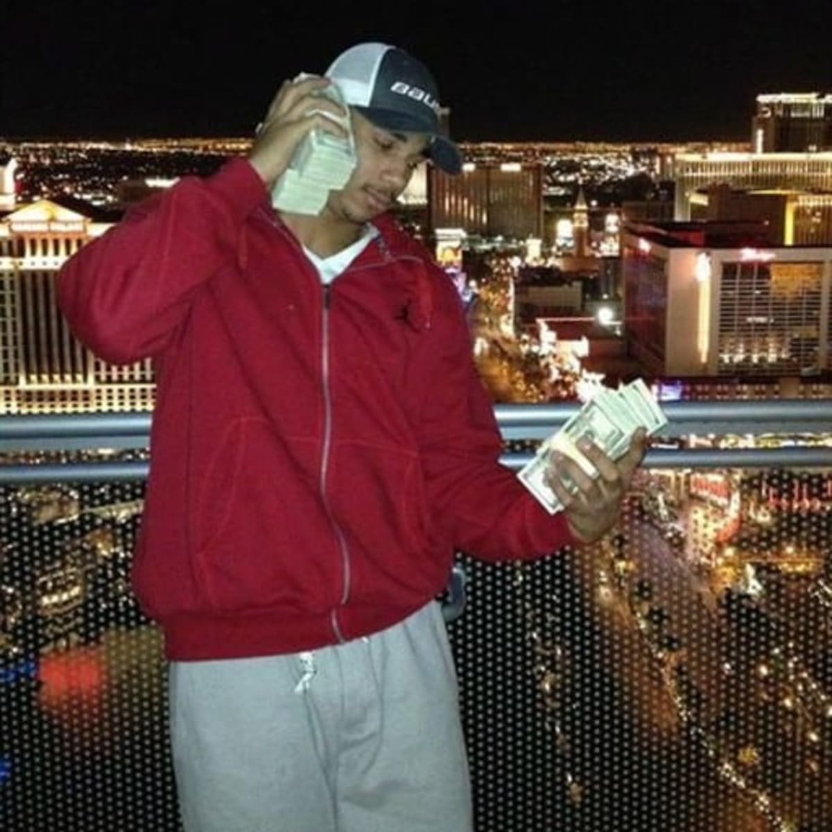 Twitter picture of Kane holding stacks of cash stirs social media hornets  nest - The Hockey News