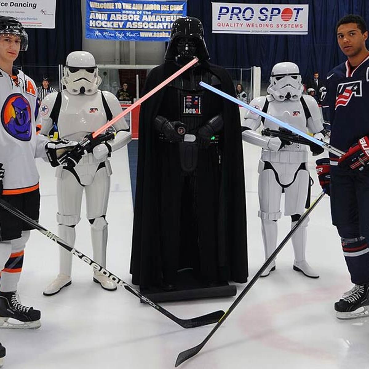 USA Hockey's 'Star Wars'-themed jerseys receive actor Mark