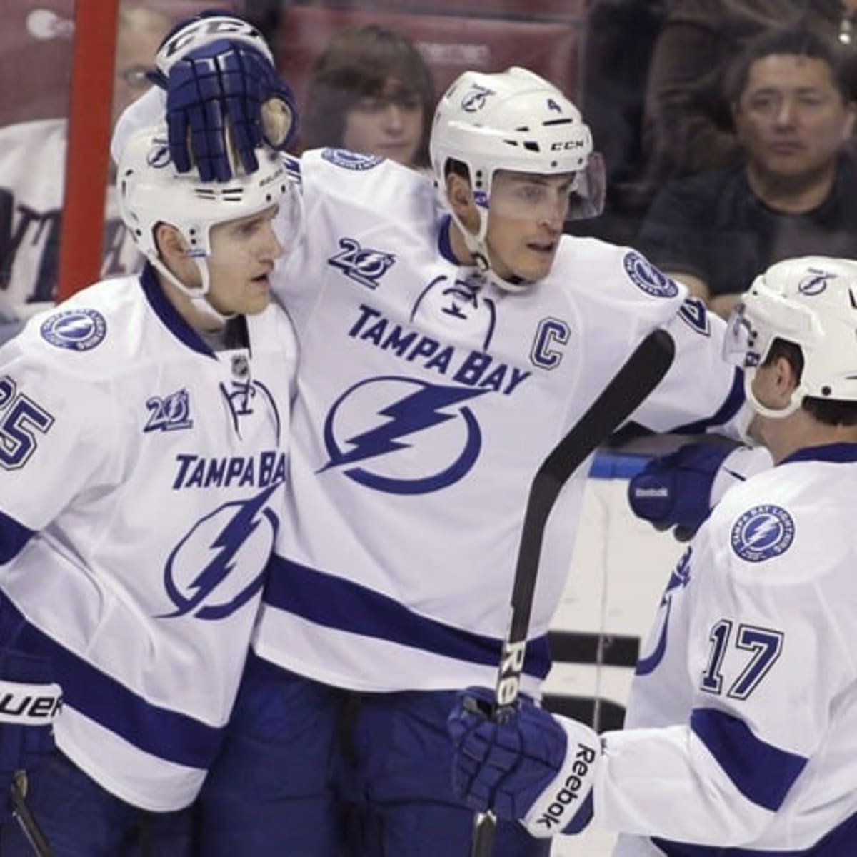 Vinny Lecavalier Tampa Bay Lightning signed AWAY Jersey