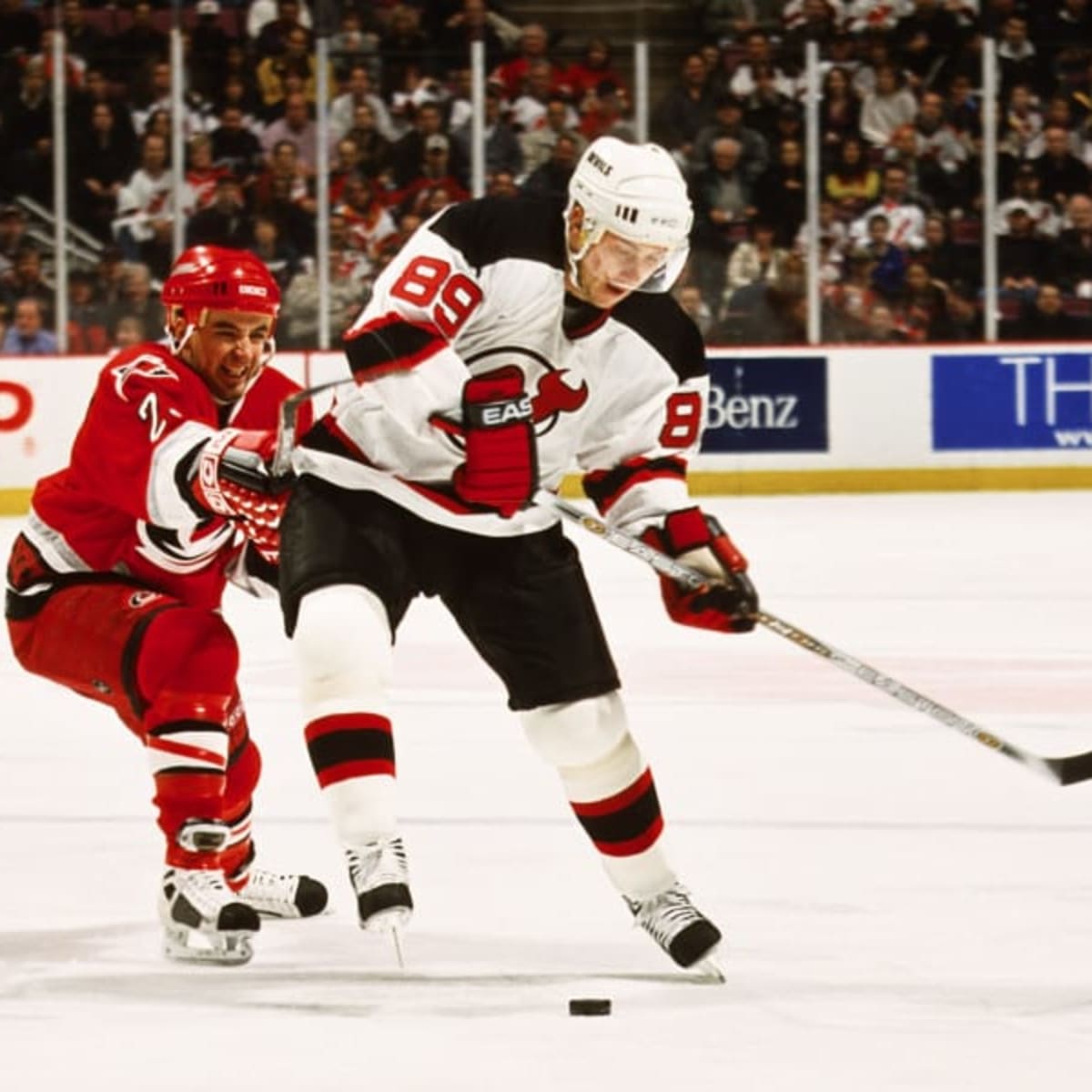 NHL99: Alexander Mogilny's brilliance and his curious absence from