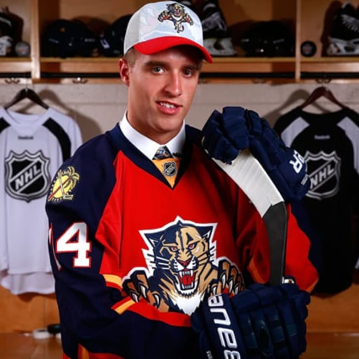 Now that Jules has a jersey, our luck is sure to turn! : r/FloridaPanthers