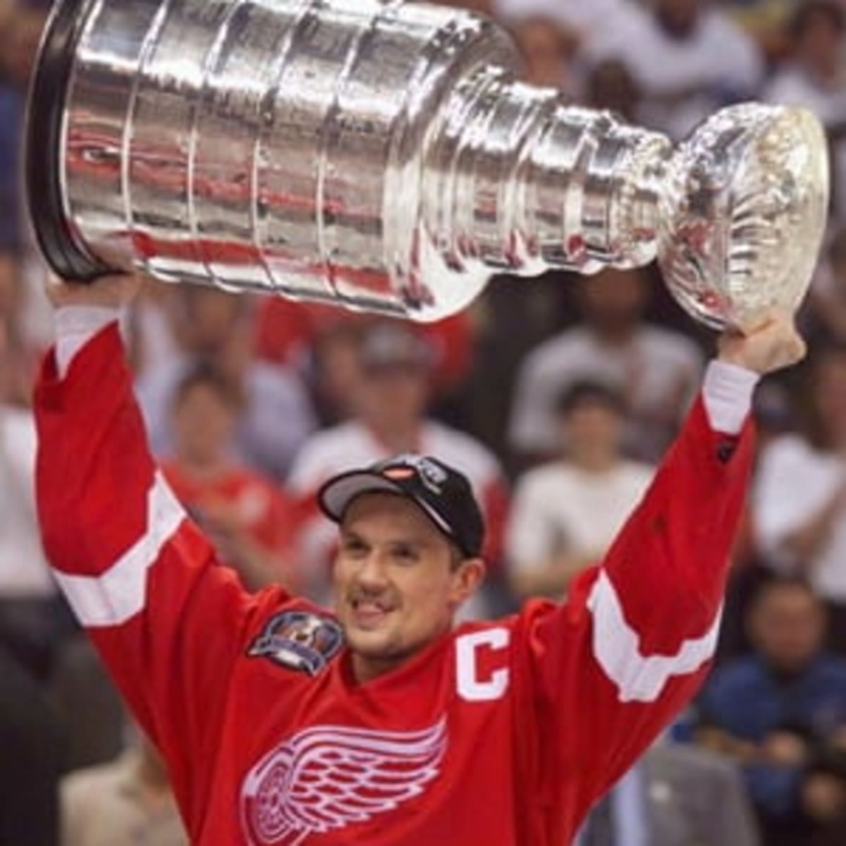 Hockey Hall Of Famer Luc Robitaille Joins All Star Champion Roster