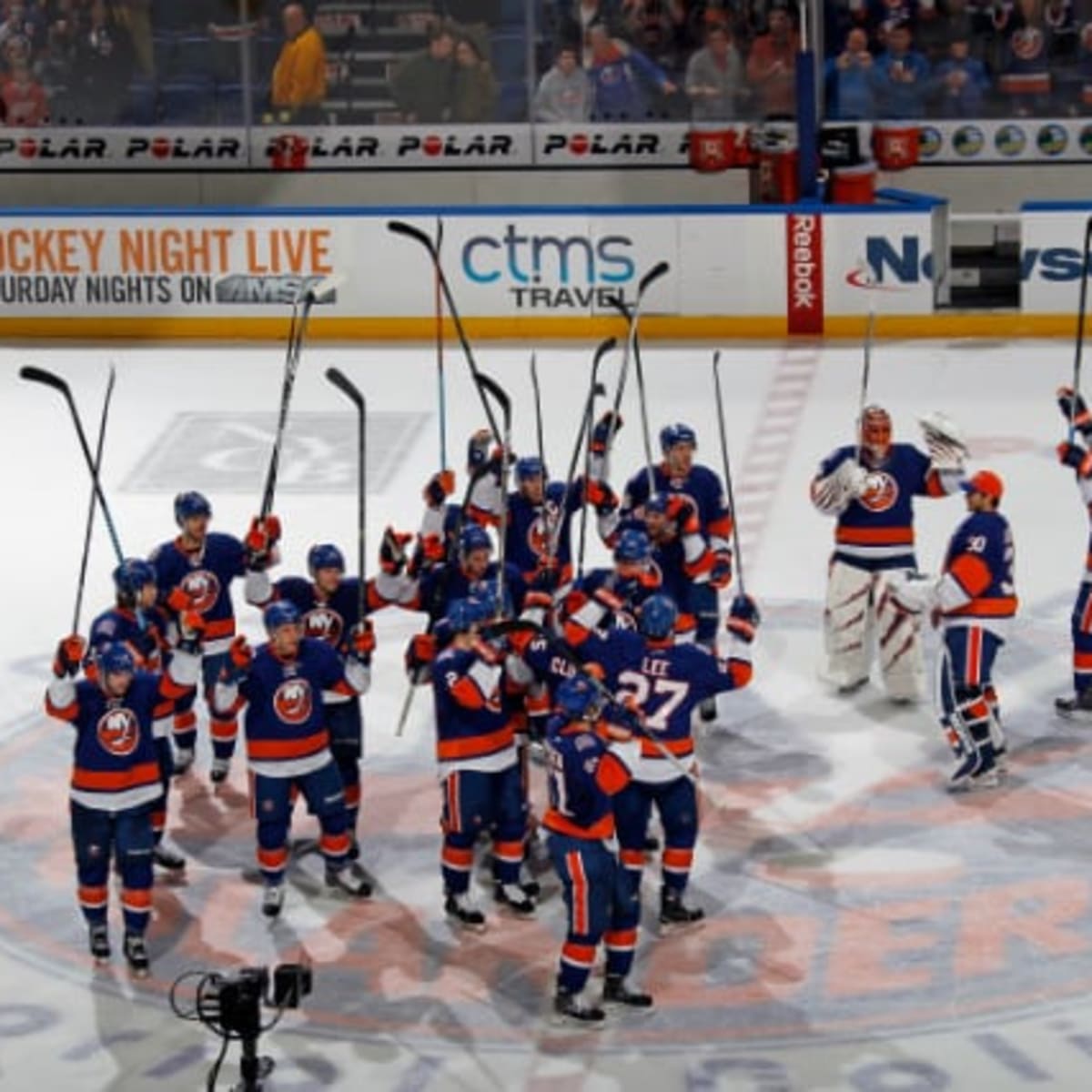 Billy Joel, mascot threats: Inside Islanders' disastrous fisherman