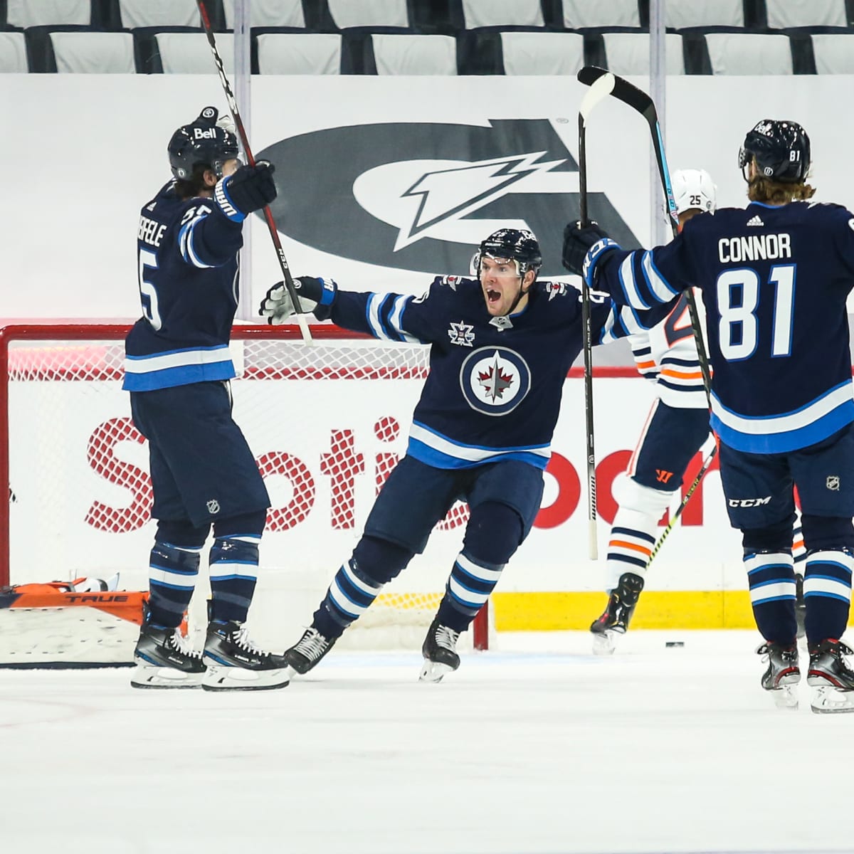 Jets storm back from 3-goal deficit, top Oilers 5-4 in OT