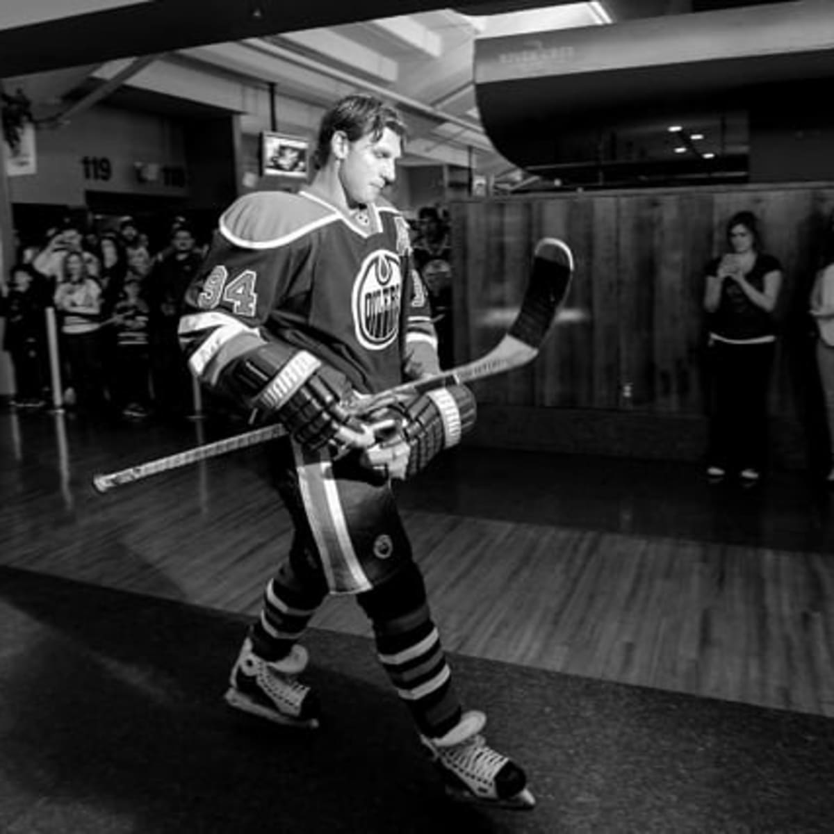 Edmonton Oilers - Ryan Smyth celebrating one of the earlier of his 372  career NHL goals.