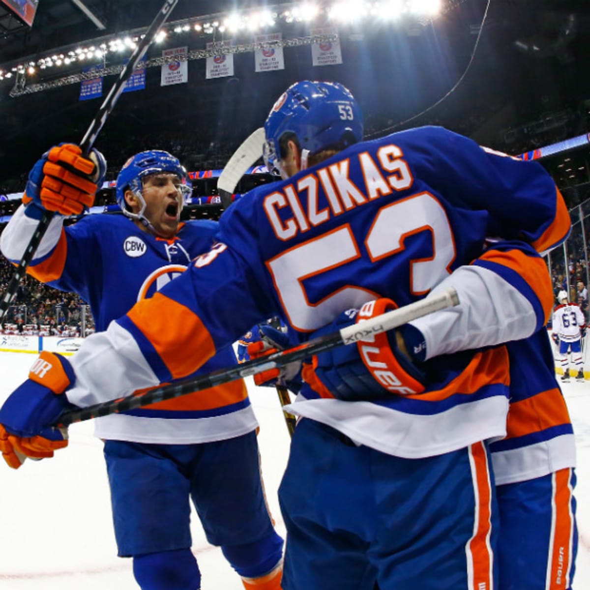 Casey Cizikas - Game Worn Home Jersey - 2015-16 Season - New York Islanders  - NHL Auctions