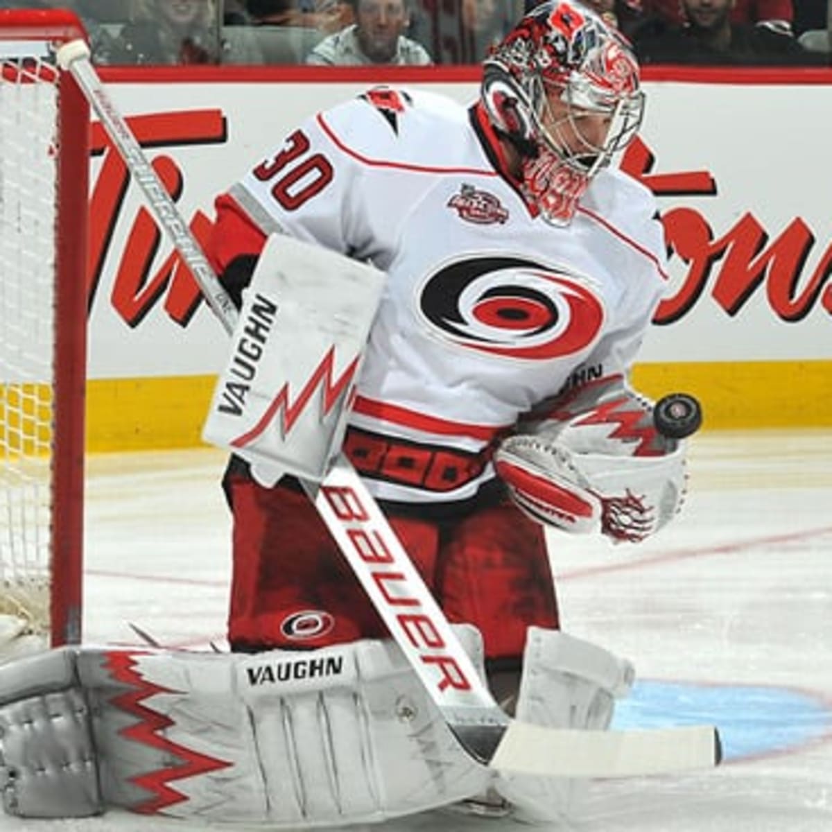 Carolina Hurricanes: Is Cam Ward the best goalie in franchise history?
