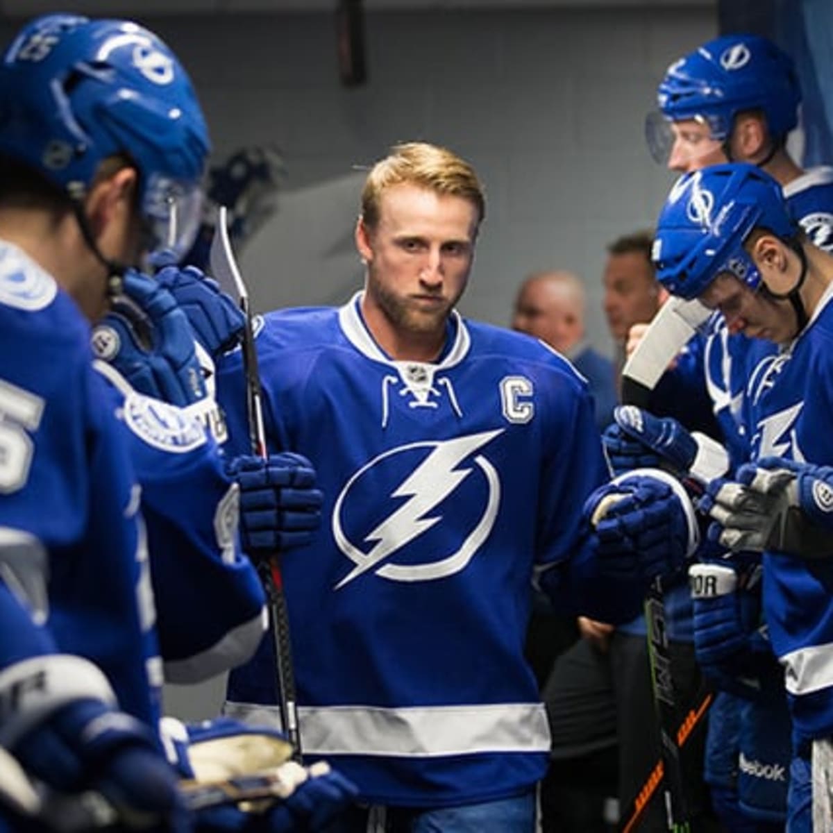 Should the Tampa Bay Lightning bring back Corey Perry for 2023-24?