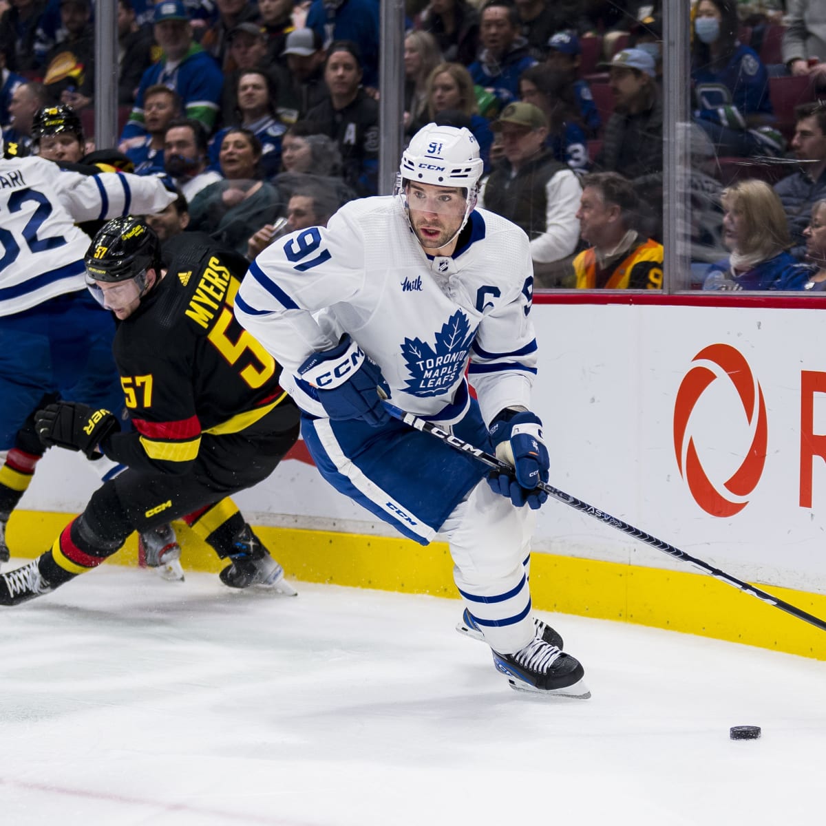 Today in Hockey History: Toronto Maple Leafs Sign John Tavares - LWOH