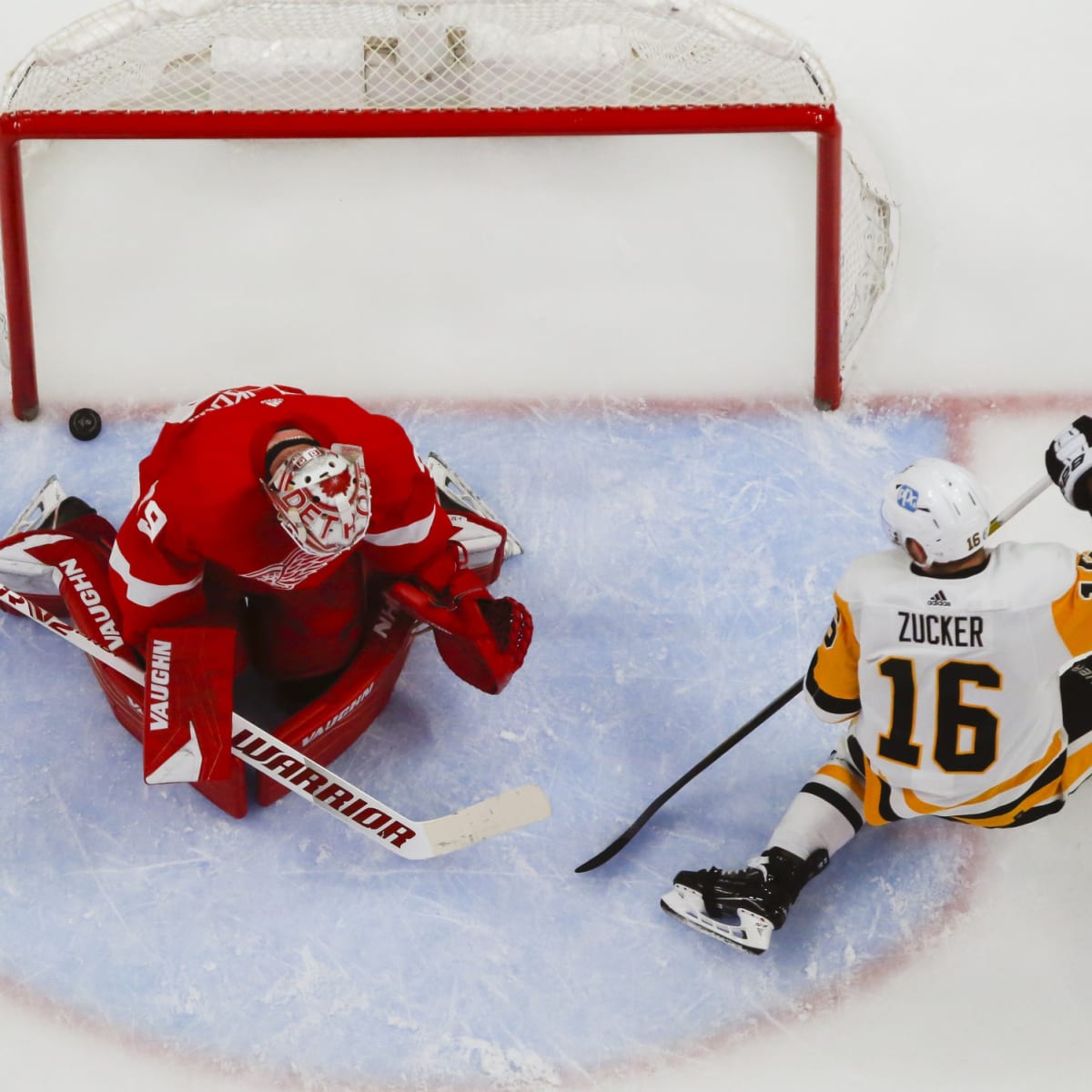 Firmly in win-now mode, Pittsburgh Penguins gamble big on Jason Zucker