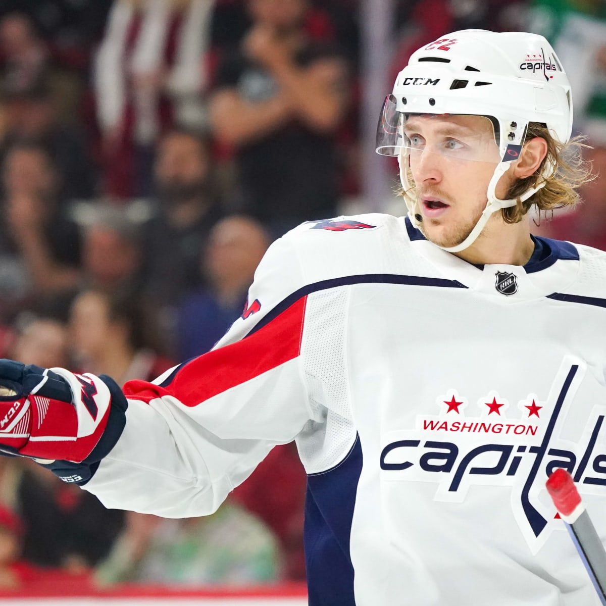 Carl Hagelin reveals pupil in injured eye will never dilate again