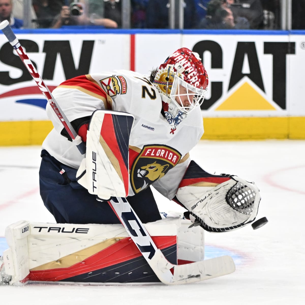 Sergei Bobrovsky stands tall against former team, Panthers outduel Blue  Jackets 4-1 Florida & Sun News - Bally Sports