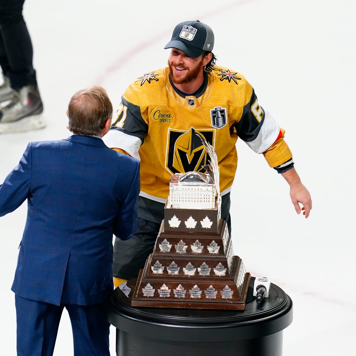 Conn Smythe winner: Golden Knights F Jonathan Marchessault wins NHL playoff  MVP - DraftKings Network