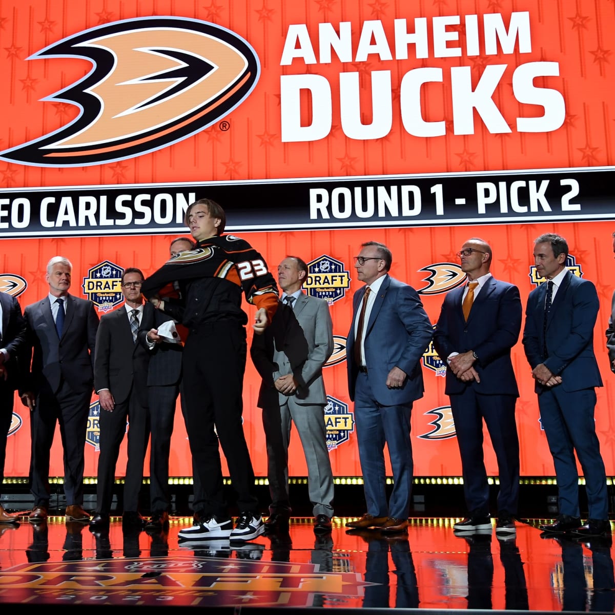 Ducks News: Anaheim Viewed As a Winner After First Round Pick - The Hockey  News Anaheim Ducks News, Analysis, and More