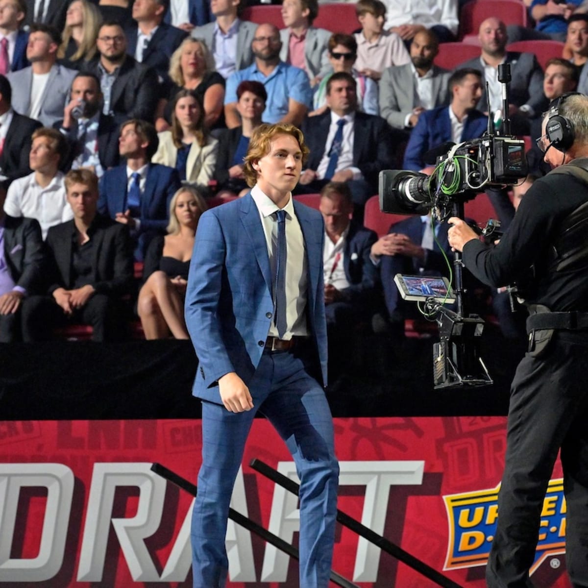 West Mifflin native Logan Cooley selected 3rd overall in NHL draft by  Arizona Coyotes