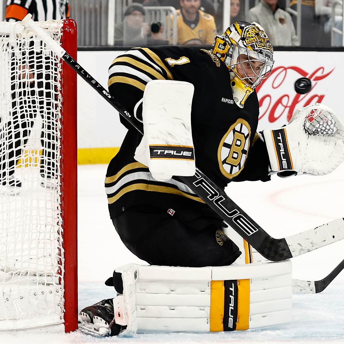 Bruins' Jeremy Swayman Makes Massive Decision - Boston Bruins News,  Analysis and More