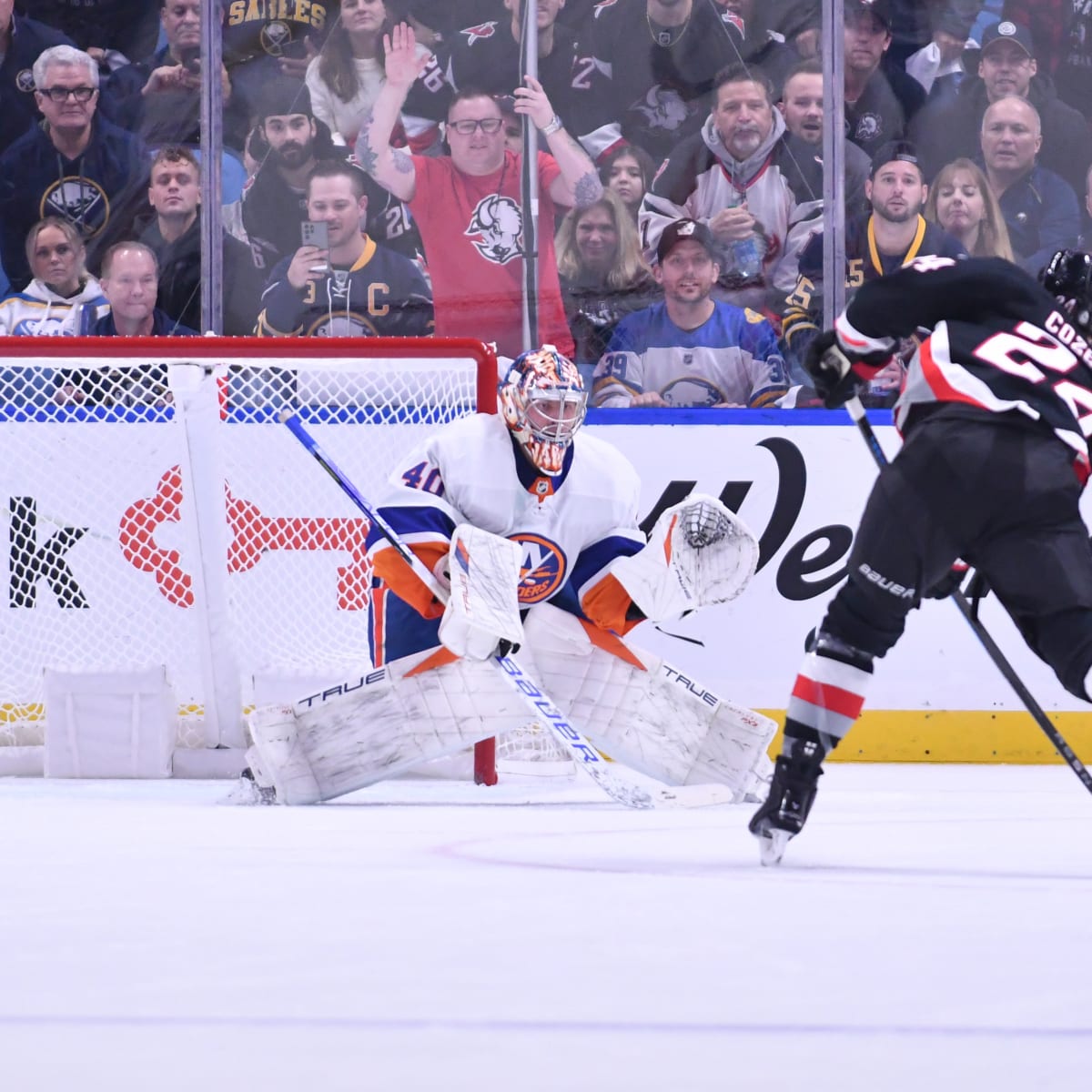 Buffalo Sabres Beat New York Islanders 3-1 In Goathead Black & Red