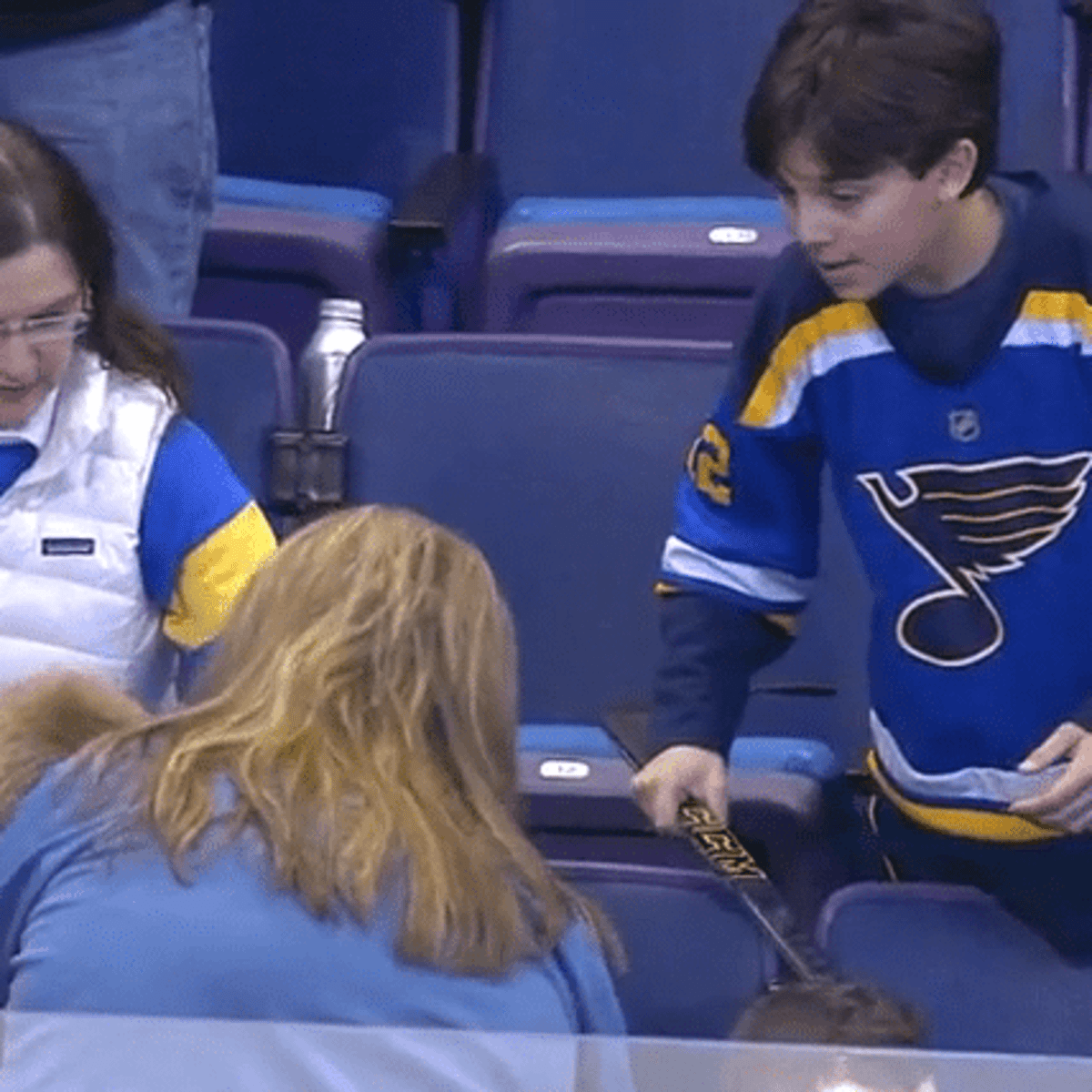 Blues Fans Let Vladimir Tarasenko Know He's Very Much Appreciated
