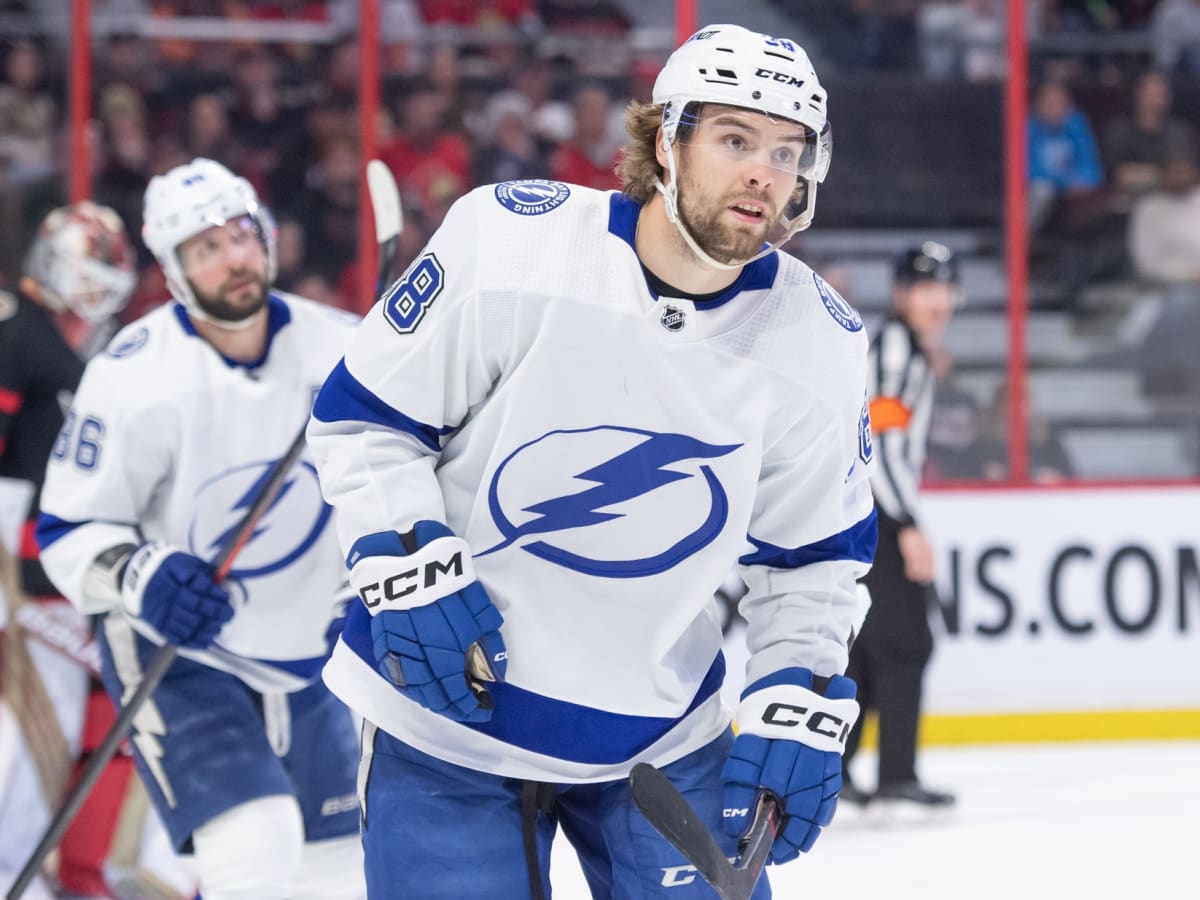 Brandon Hagel excited for future with Lightning after shocking