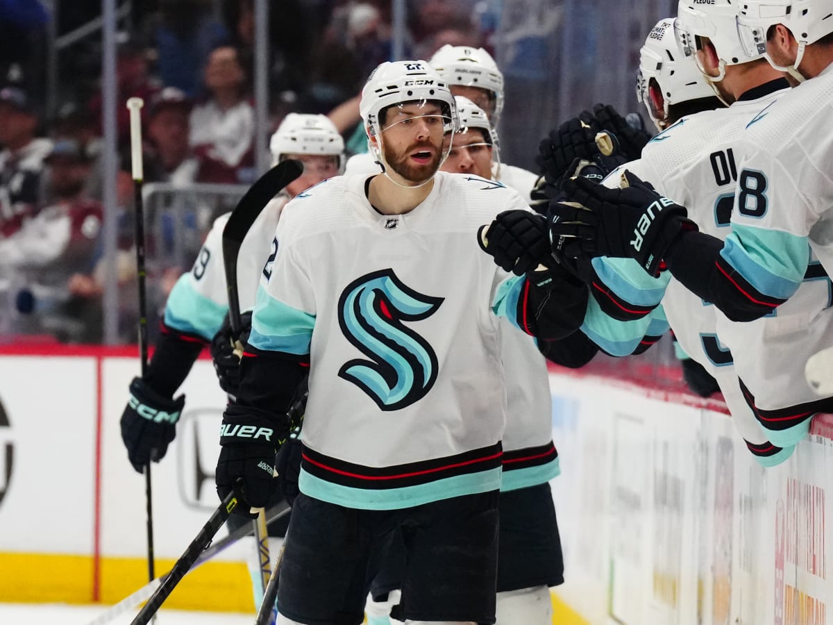 Kraken upset defending champion Avalanche in Game 7 to win 1st series in  franchise history