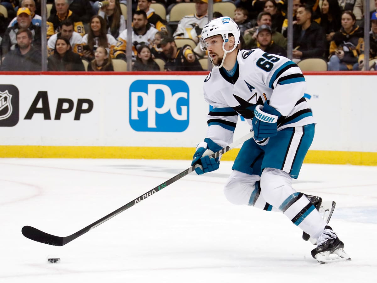Karlsson goes to Penguins in 3-team trade with Sharks, Canadiens
