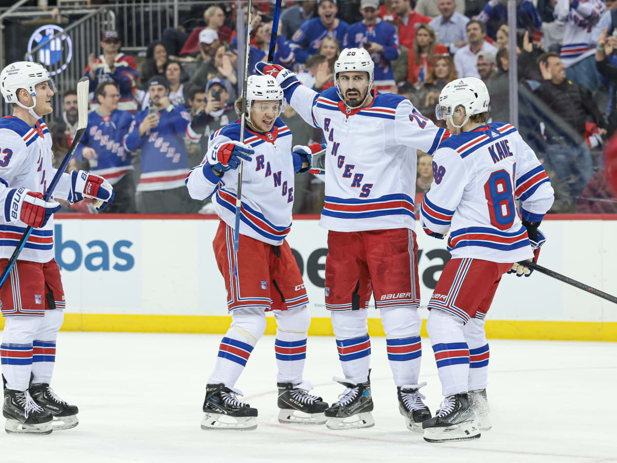 Rangers use power play to dominate Devils in Game 2 as series