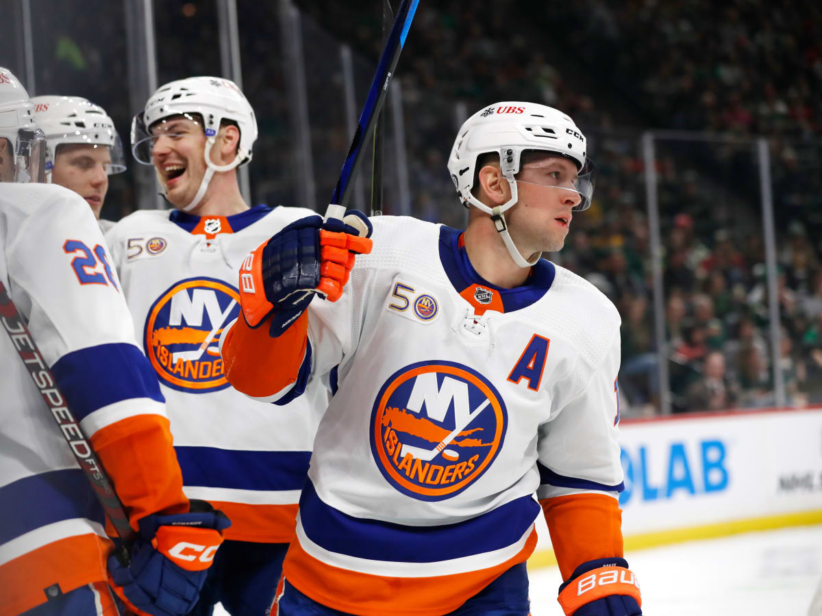 Islanders come back but lose to Vegas in shootout - Newsday