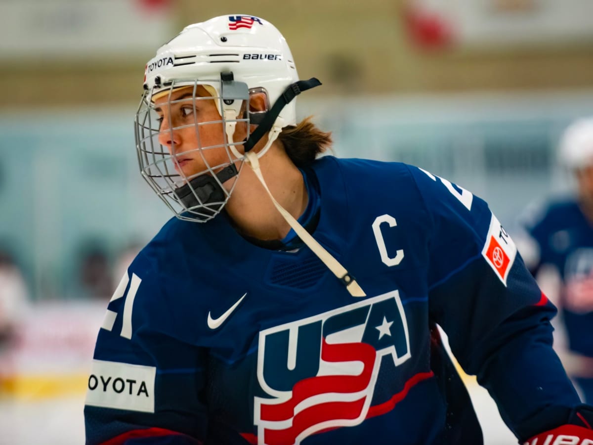 Hilary Knight's hat trick leads to gold, USA tops Canada 6-3