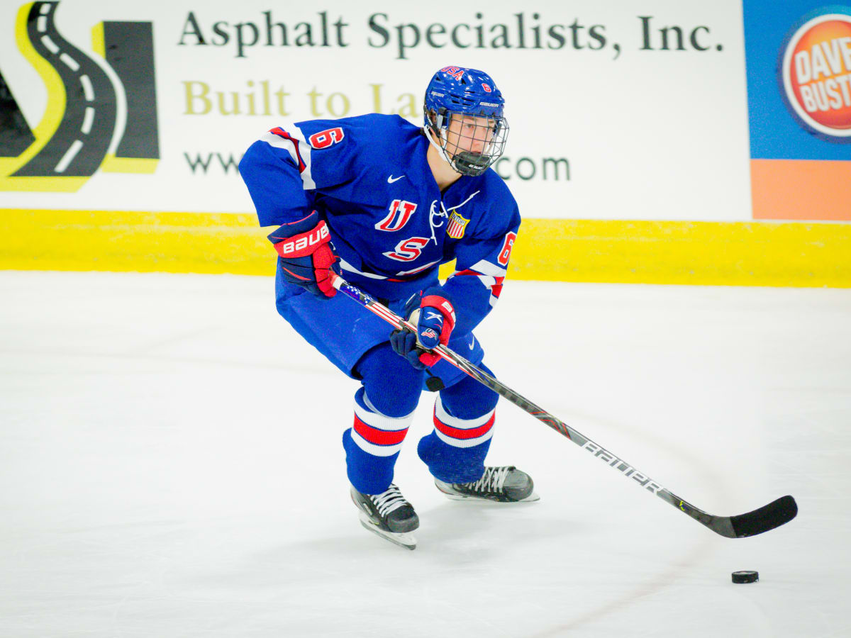 Future top NHL draft pick showing off skills in Everett