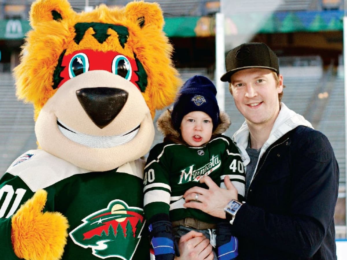 Wild goalie Devan Dubnyk's family life back to normal even if hockey topsy  turvy