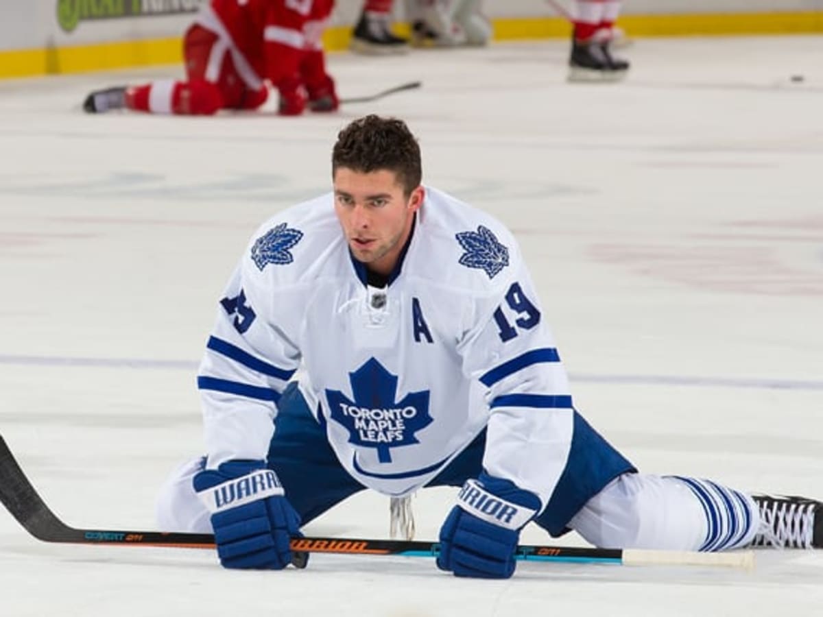 Toronto Maple Leafs accept 'Lou's Rules,' forgo long hair and ZZ