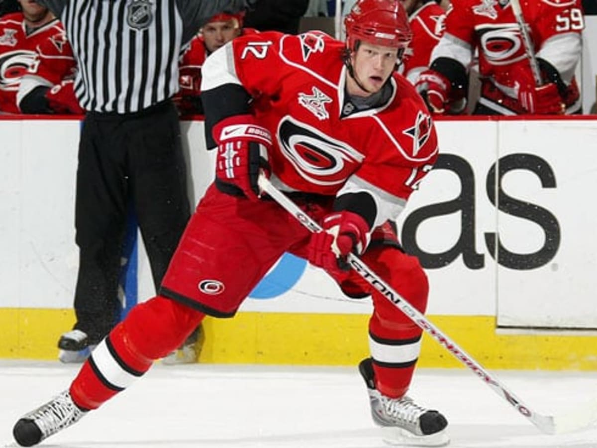 New bride, new team, older brother: Jordan Staal excited about