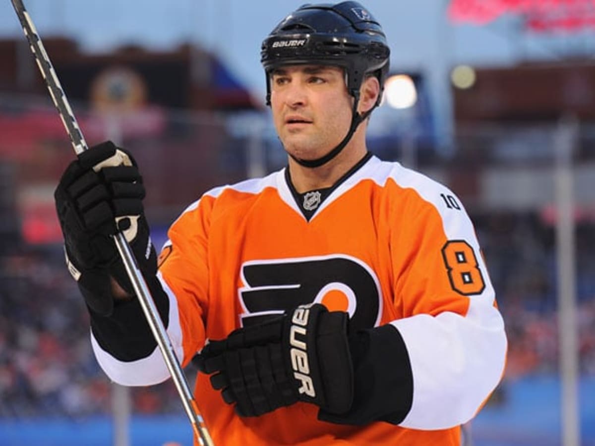 Eric Lindros finds peace in reconciling with past - Sports Illustrated