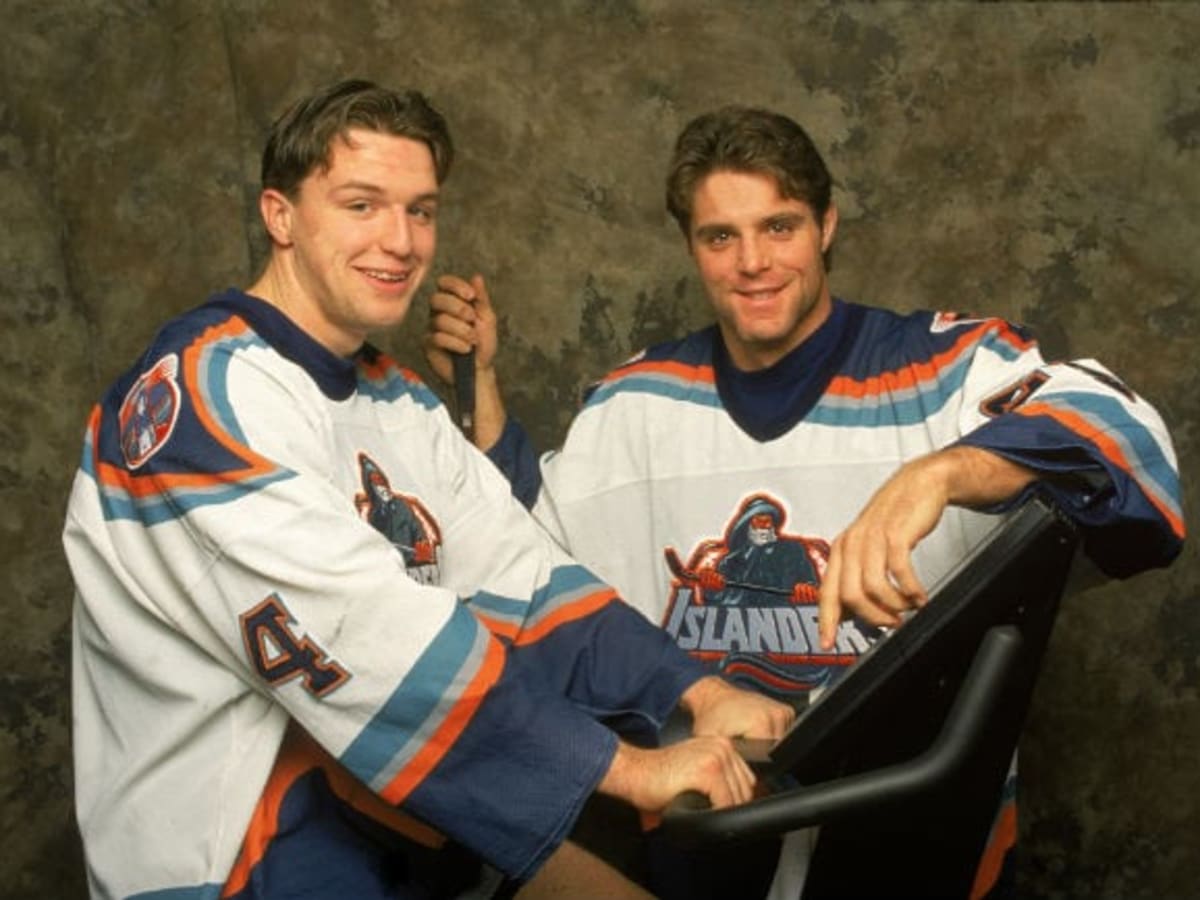 The Islanders are bringing back the Fisherman jersey.sort of - Article  - Bardown