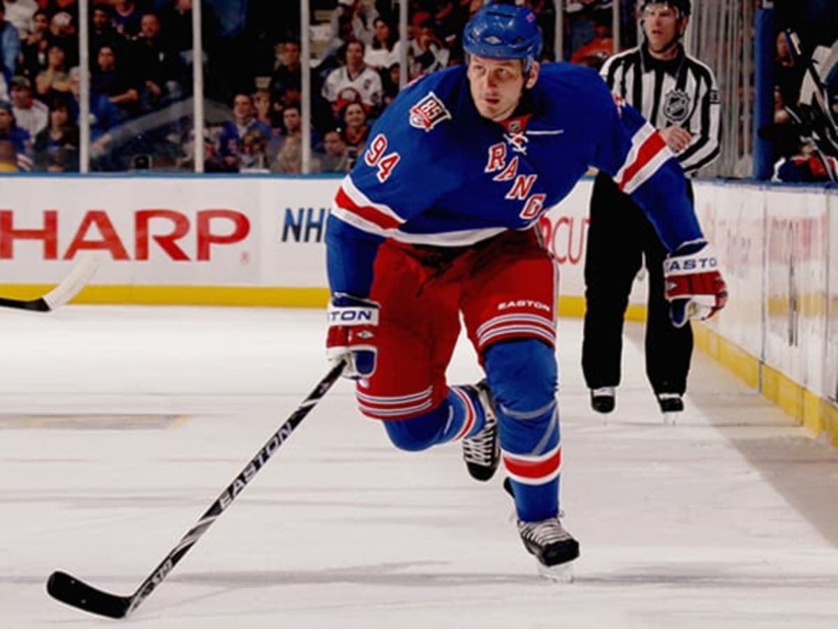 NHL -- Derek Boogaard embraced the fighting that took a toll on
