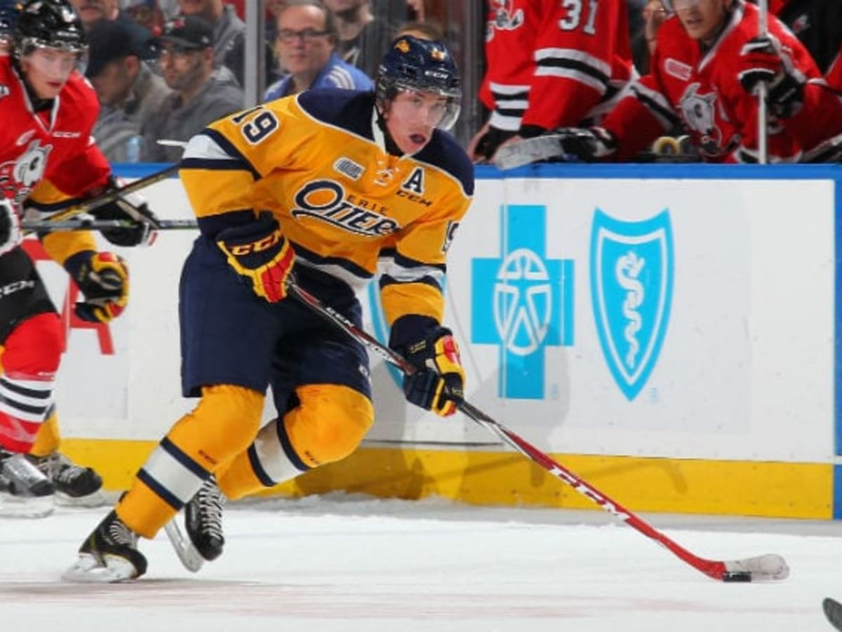 Erie Otters star Alex DeBrincat stands tall without McDavid