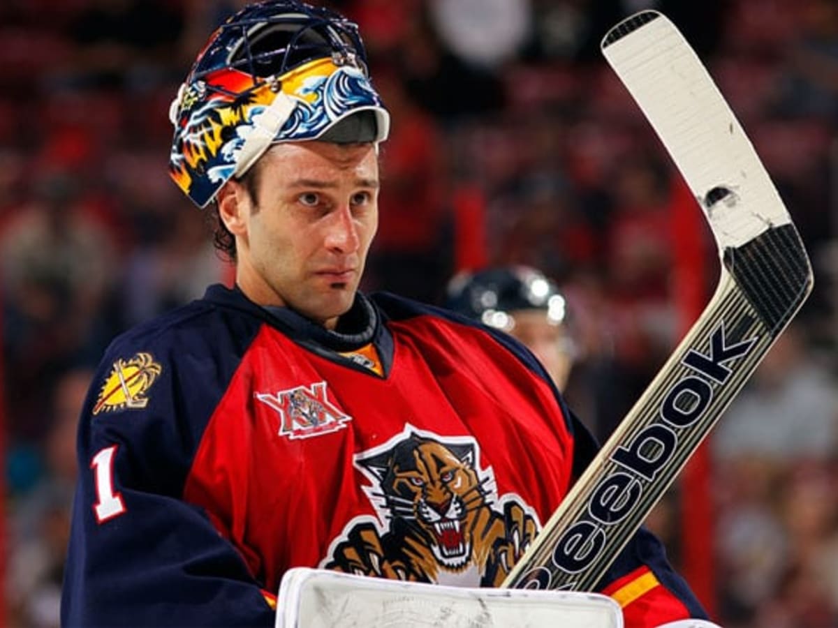 NHL pluses and minuses: Robert Luongo restarts in Florida - Los