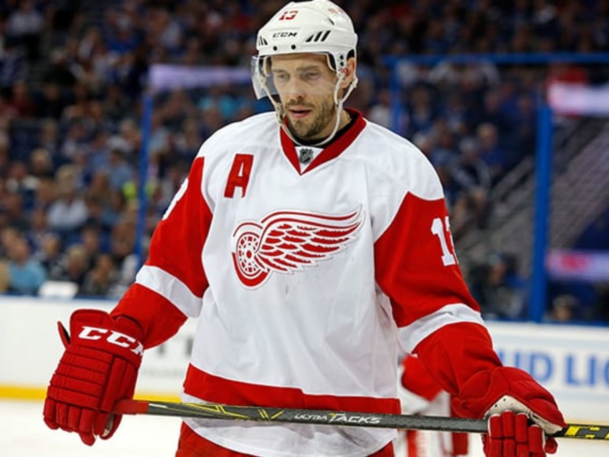 Fedorov or Datsyuk: Retiring the Russians' Red Wings Numbers?