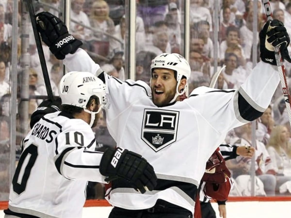 Stanley Cup Finals: Devils vs Kings- Beard or No Beard? - All About The  Jersey