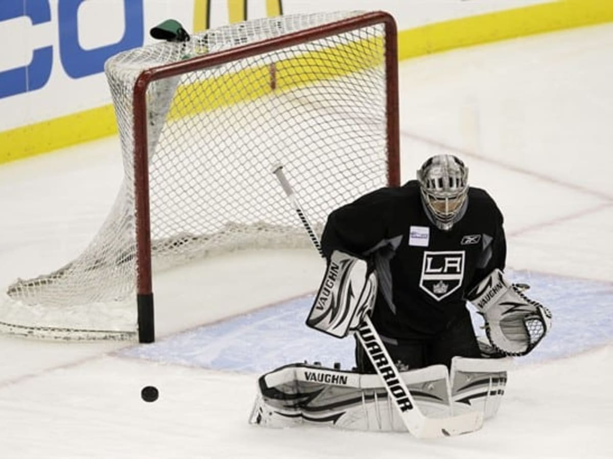 Jonathan Quick, Los Angeles Kings' Star Goalie, Has Connecticut