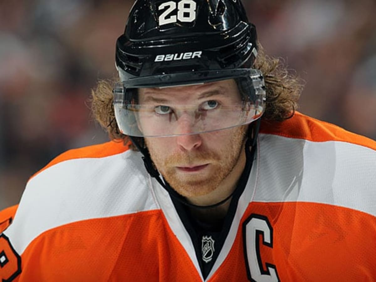 Flyers' Claude Giroux Bites Opponents Jersey For No Reason